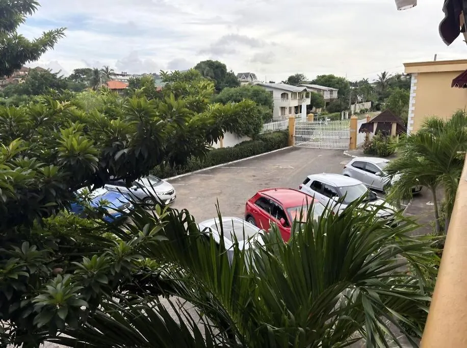 Apartment Serenity At Sandhurst Kingston