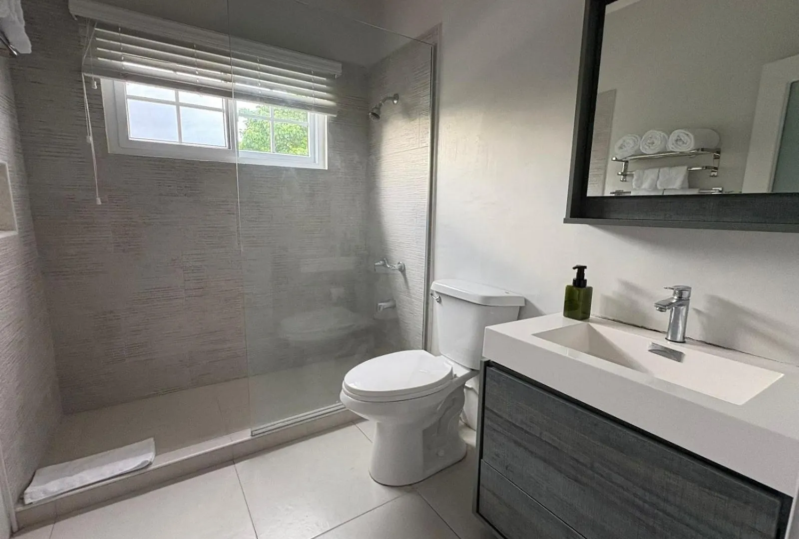 Serenity At Sandhurst Kingston Apartment